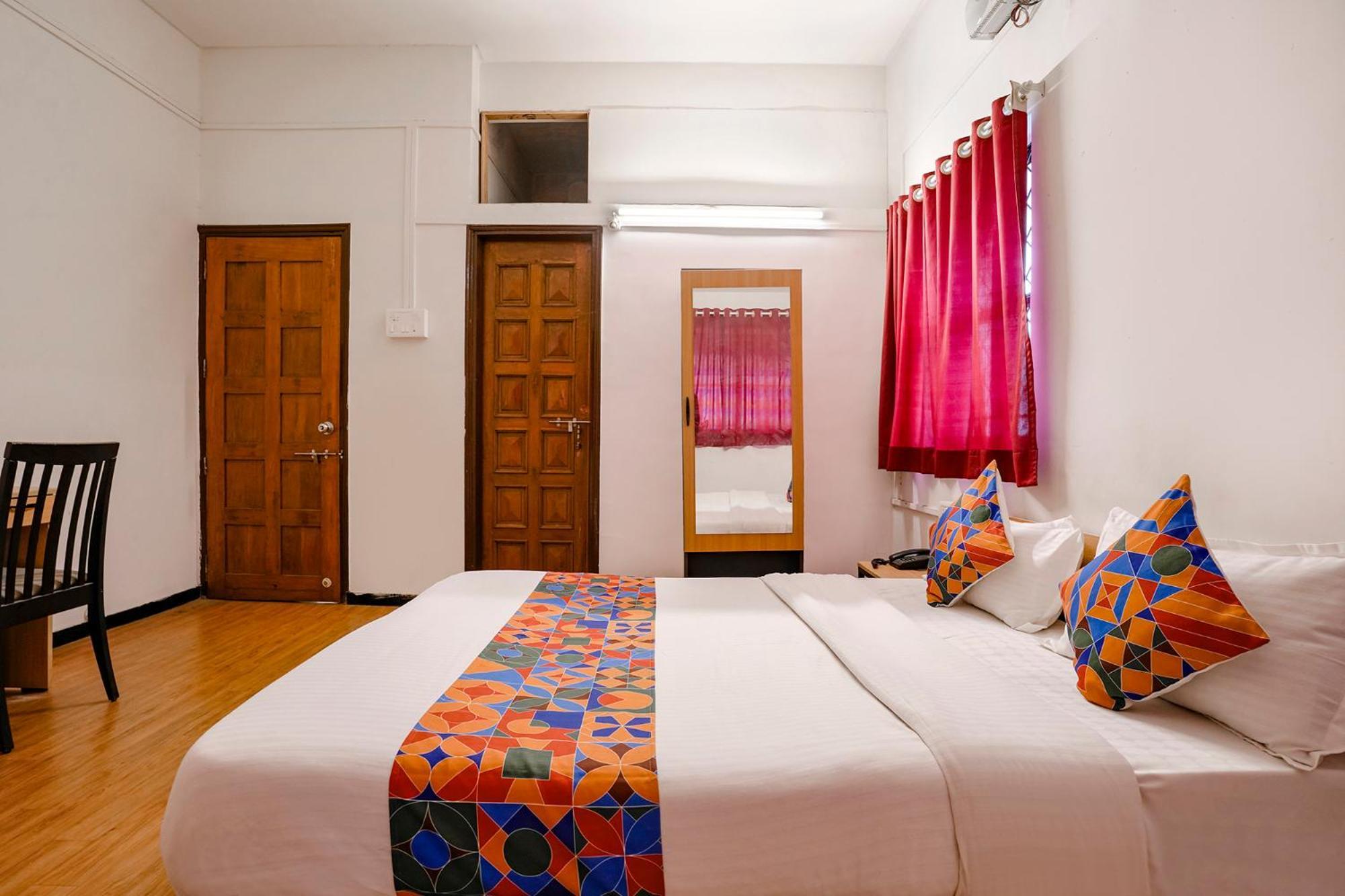 Fabhotel Saubhagya Inn Nashik Exterior foto