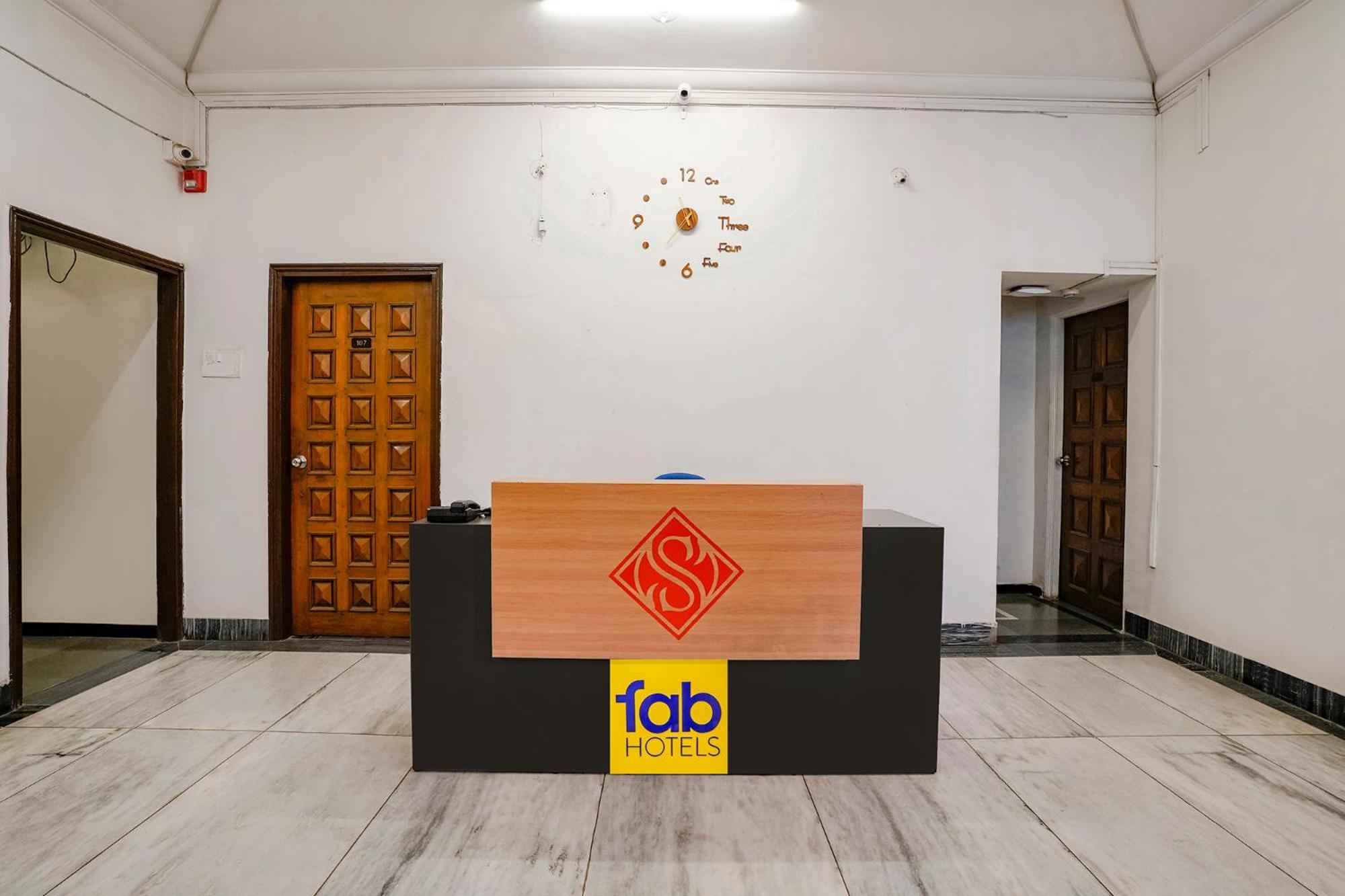 Fabhotel Saubhagya Inn Nashik Exterior foto