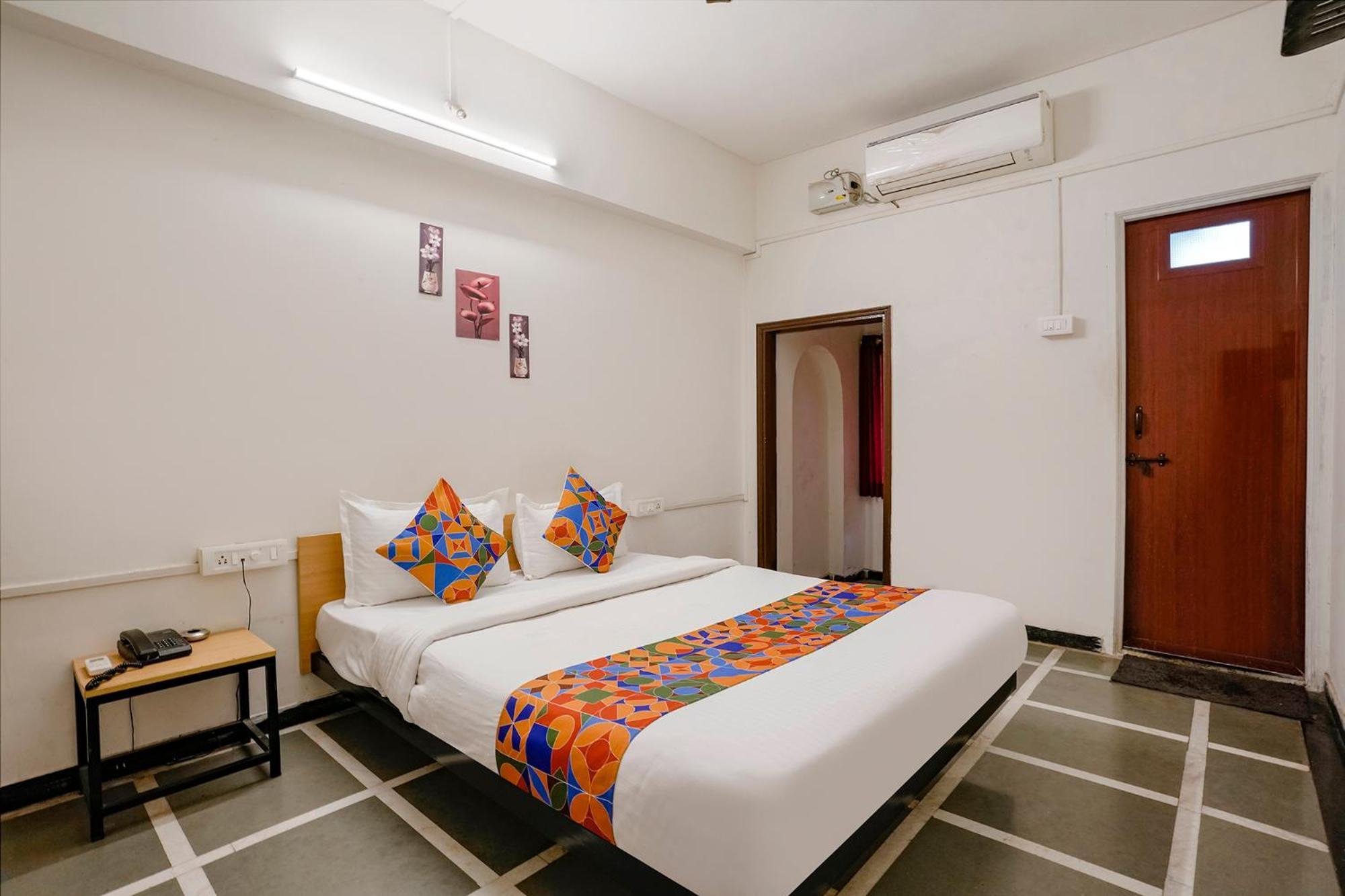 Fabhotel Saubhagya Inn Nashik Exterior foto