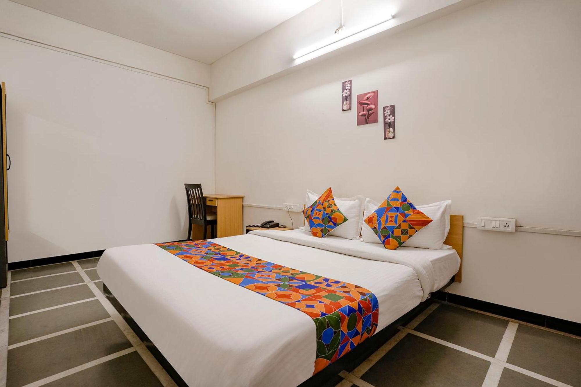 Fabhotel Saubhagya Inn Nashik Exterior foto